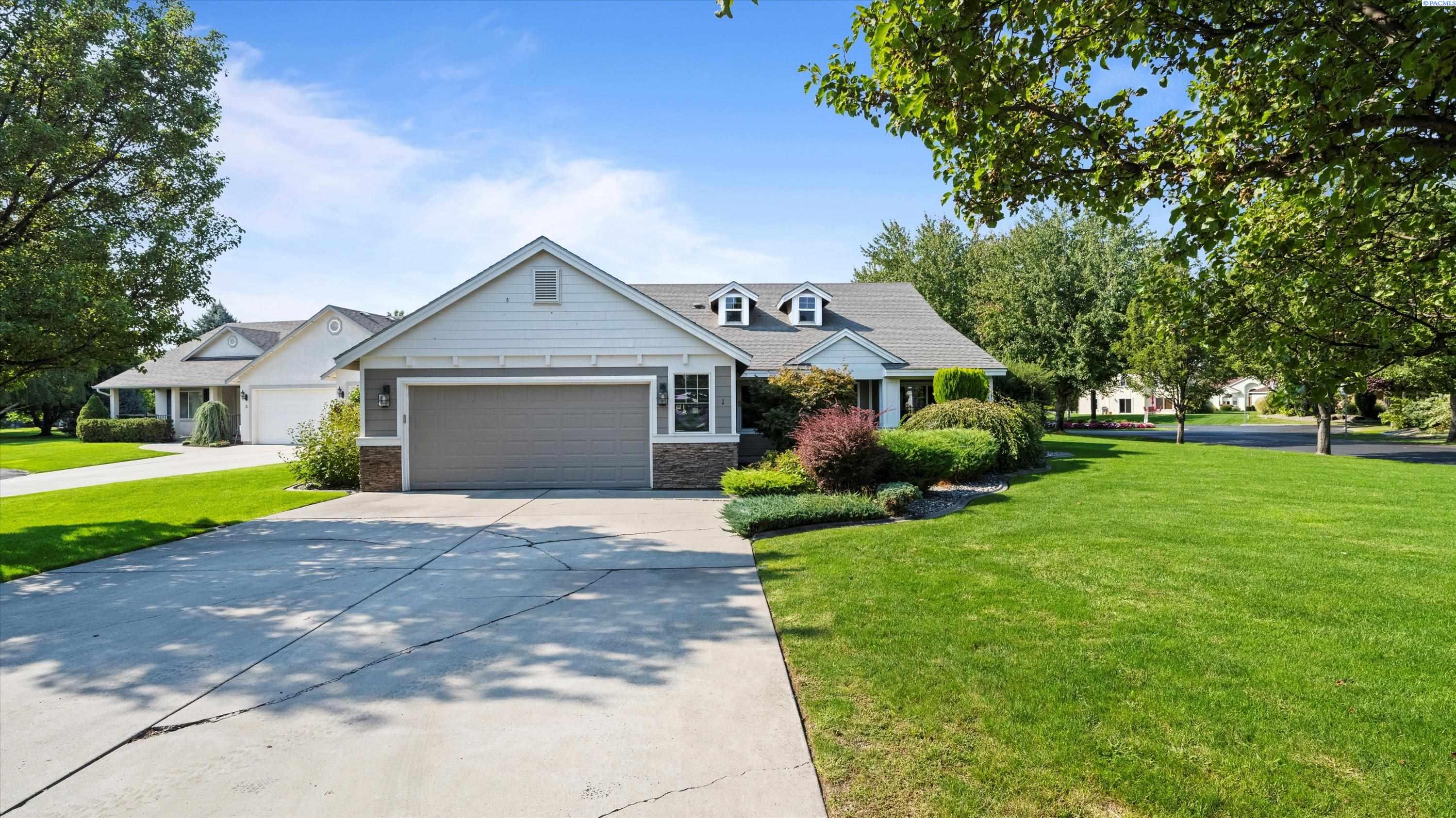 Pasco, Washington, 99301, United States, 4 Bedrooms Bedrooms, ,2 BathroomsBathrooms,Residential,For Sale,1956772