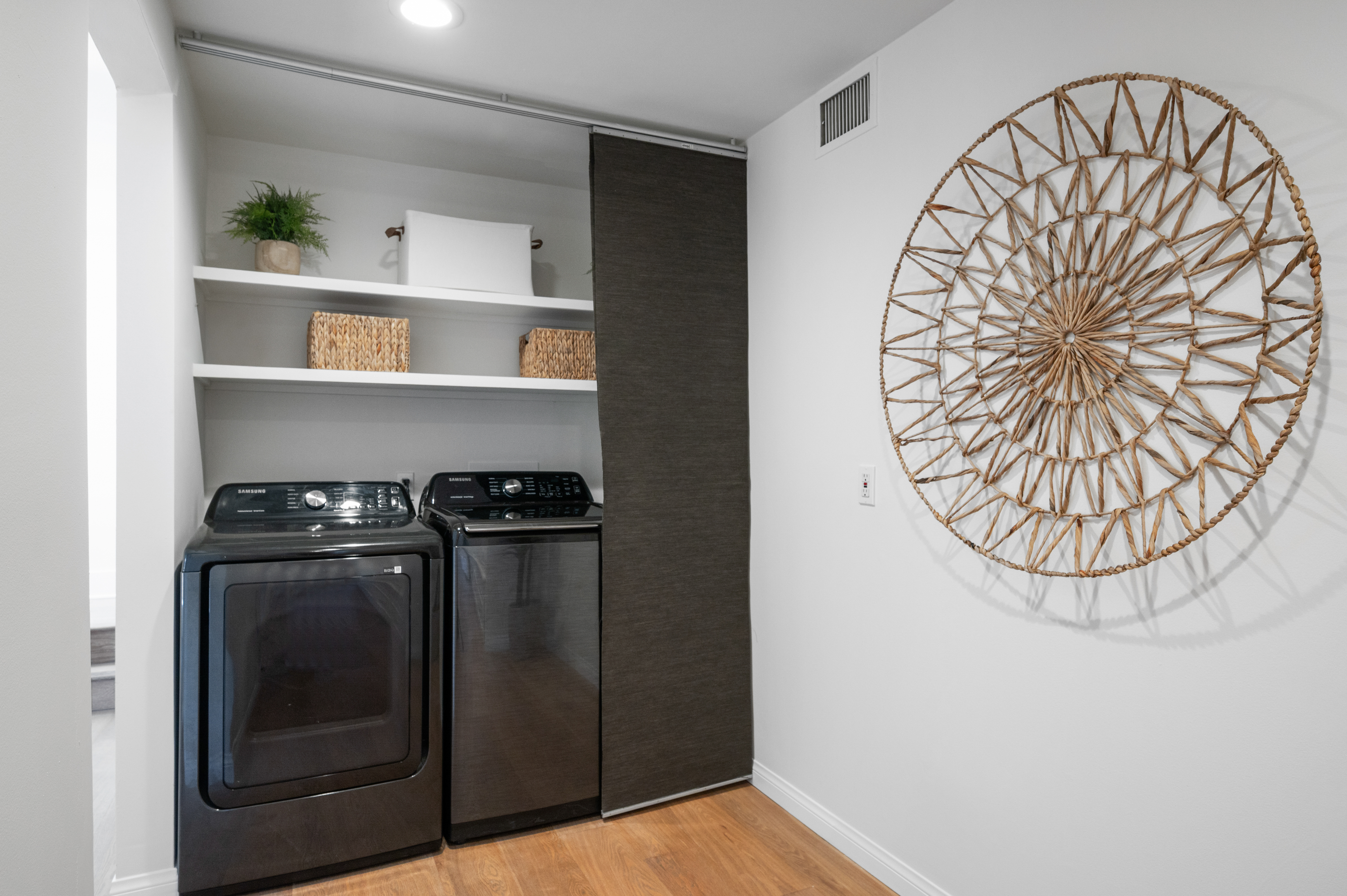  1662 Rotary Drive, Los Angeles, CA 90026 - 物件實景
