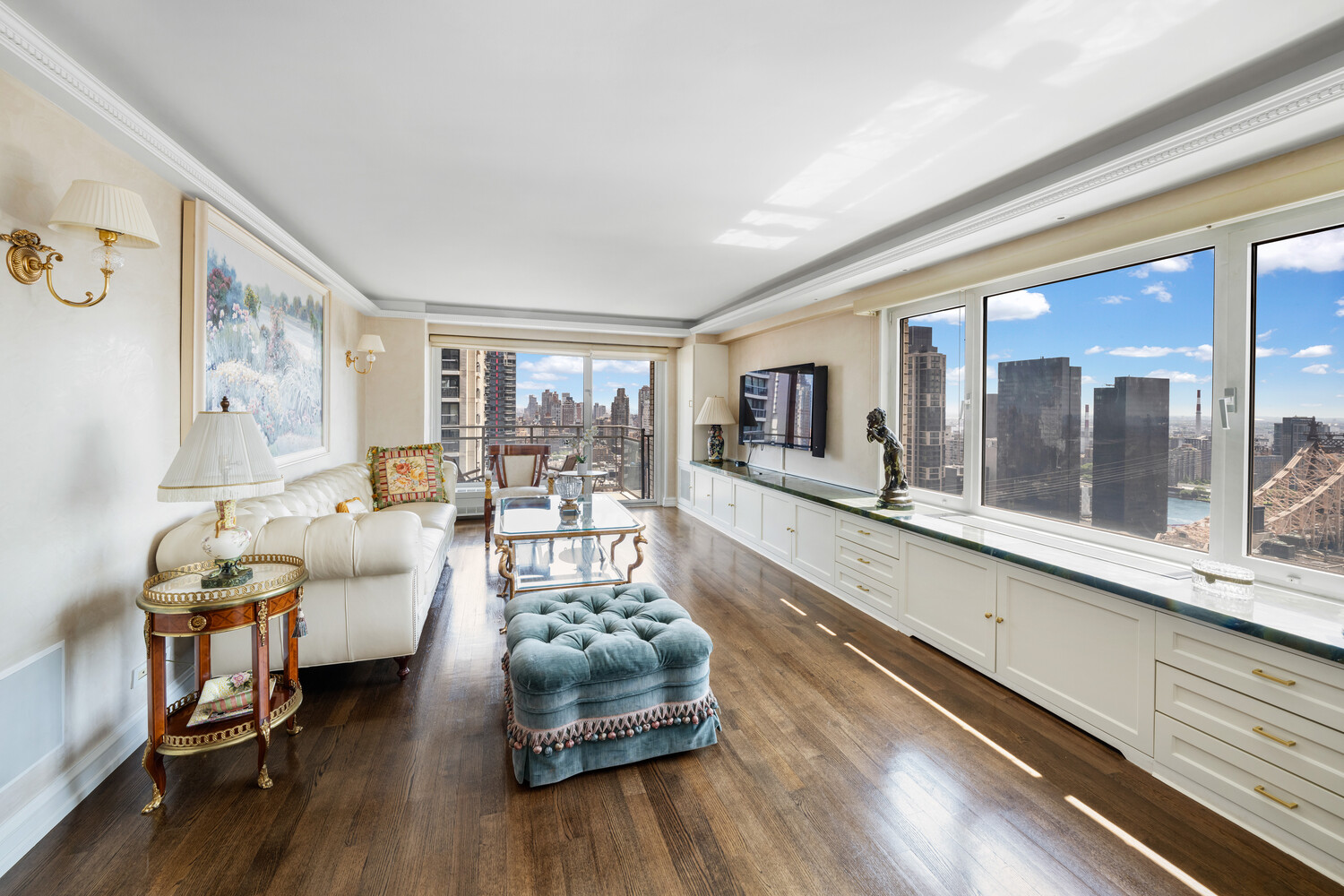 New York City, New York, 10022, United States, 3 Bedrooms Bedrooms, ,3 BathroomsBathrooms,Residential,For Sale,1882416