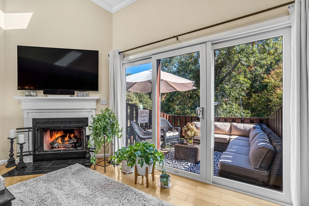 Franklin, Massachusetts, 02038, United States, 2 Bedrooms Bedrooms, ,Residential,For Sale,1984622