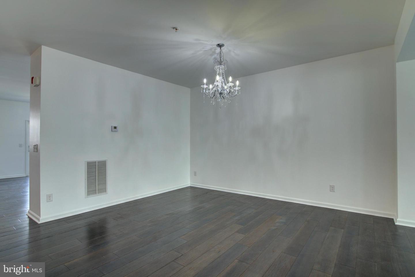 Aldie, Virginia, 20105, United States, 3 Bedrooms Bedrooms, ,3 BathroomsBathrooms,Residential,For Sale,1891094