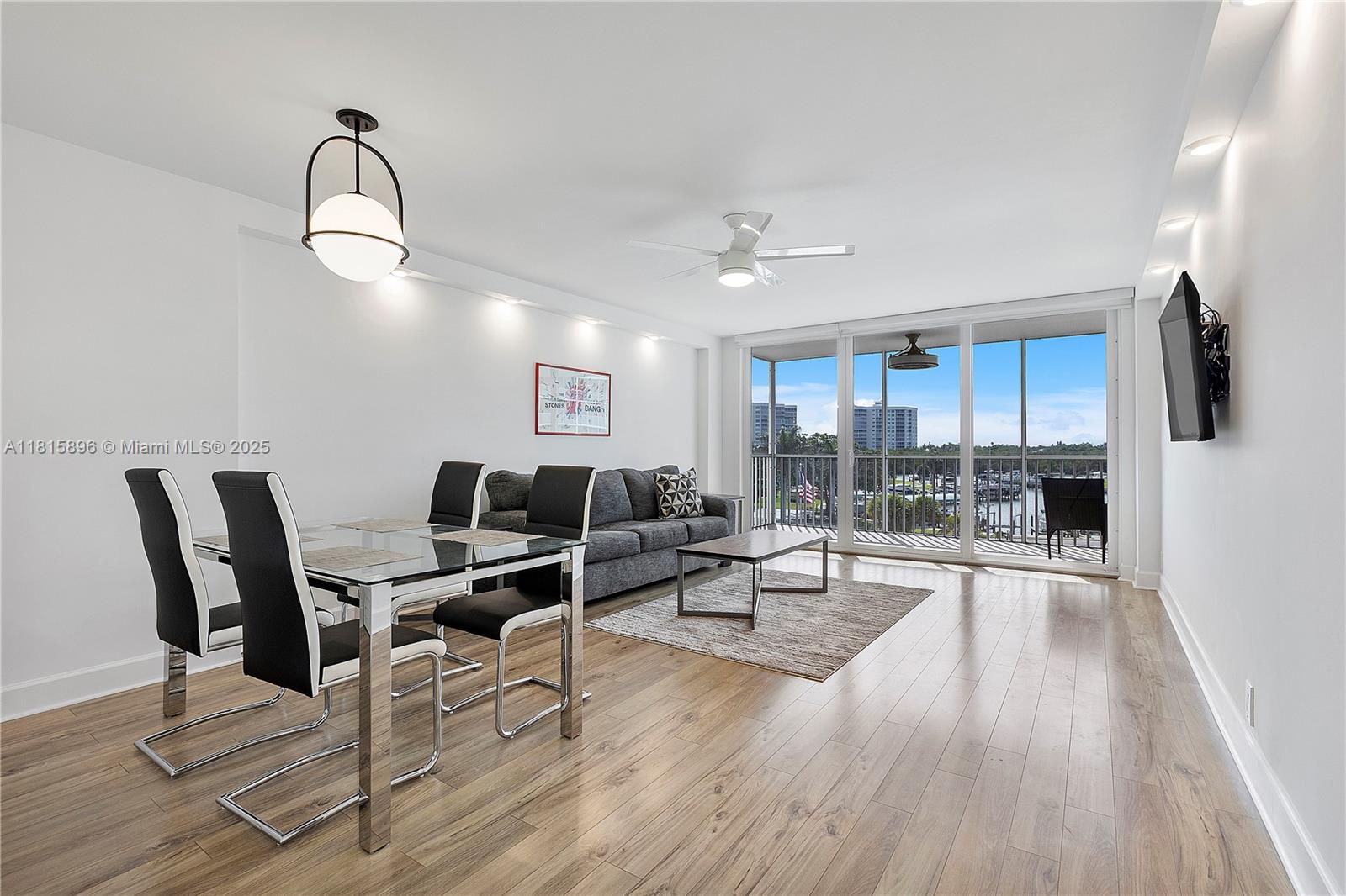 Naples, Florida, 34108, United States, 1 Bedroom Bedrooms, ,1 BathroomBathrooms,Residential,For Sale,1848890
