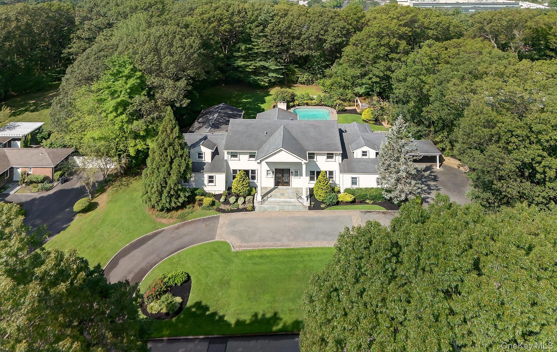 Woodbury, New York, 11797, United States, 5 Bedrooms Bedrooms, ,6 BathroomsBathrooms,Residential,For Sale,1918098
