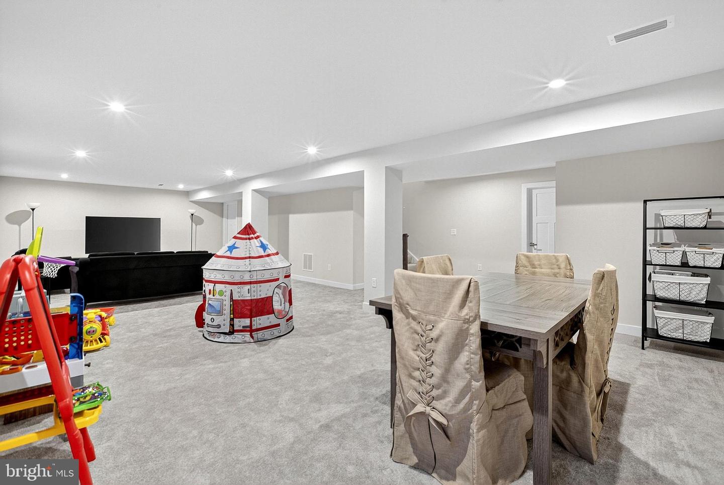 LEWES, Delaware, 19958, United States, 3 Bedrooms Bedrooms, ,4 BathroomsBathrooms,Residential,For Sale,1988881