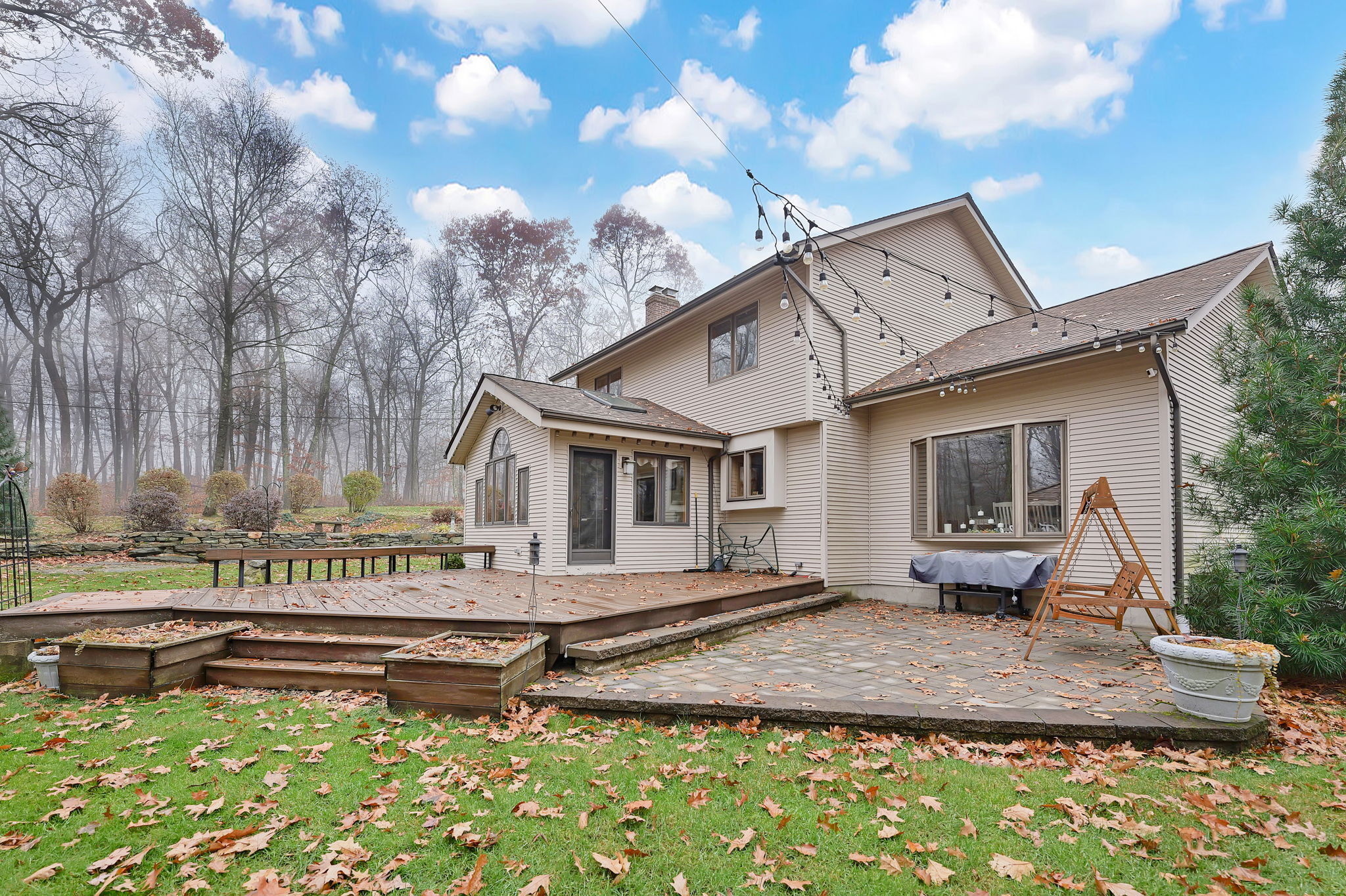 Tolland, Connecticut, 06084, United States, 3 Bedrooms Bedrooms, ,3 BathroomsBathrooms,Residential,For Sale,1993316