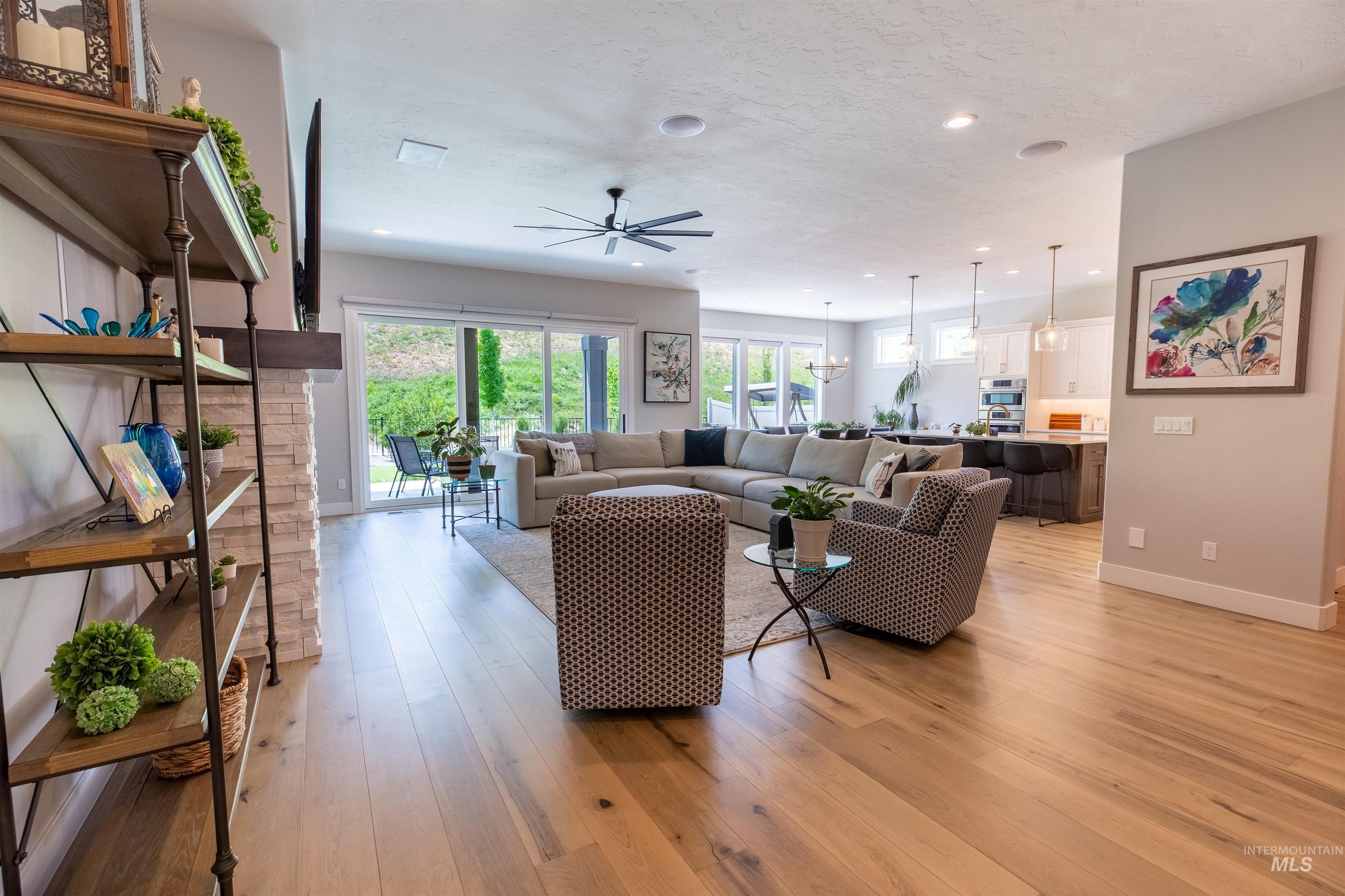 Meridian, Idaho, 83642, United States, 3 Bedrooms Bedrooms, ,3 BathroomsBathrooms,Residential,For Sale,1901356