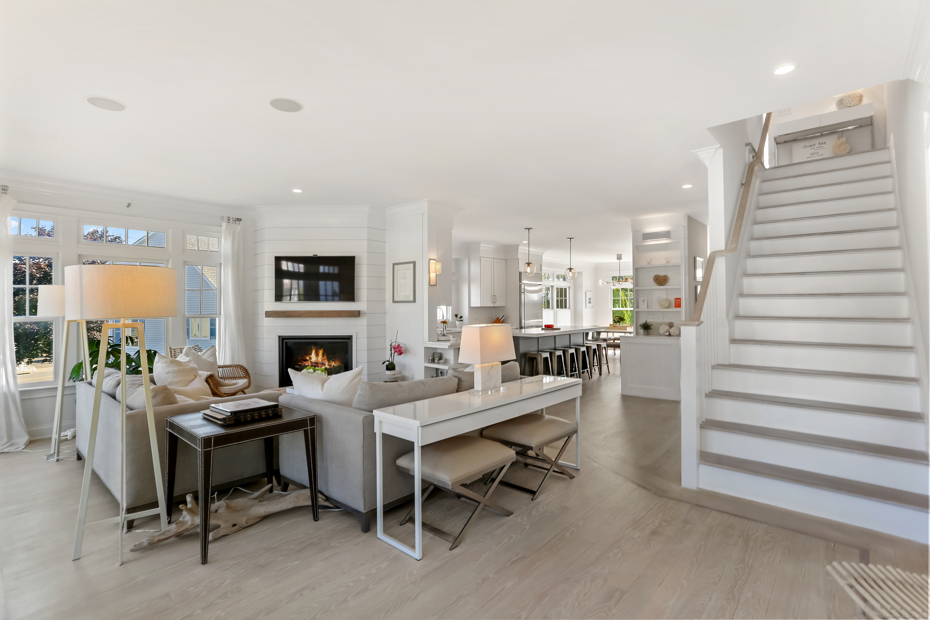 Fairfield, Connecticut, 06824, United States, 4 Bedrooms Bedrooms, ,5 BathroomsBathrooms,Residential,For Sale,1941072