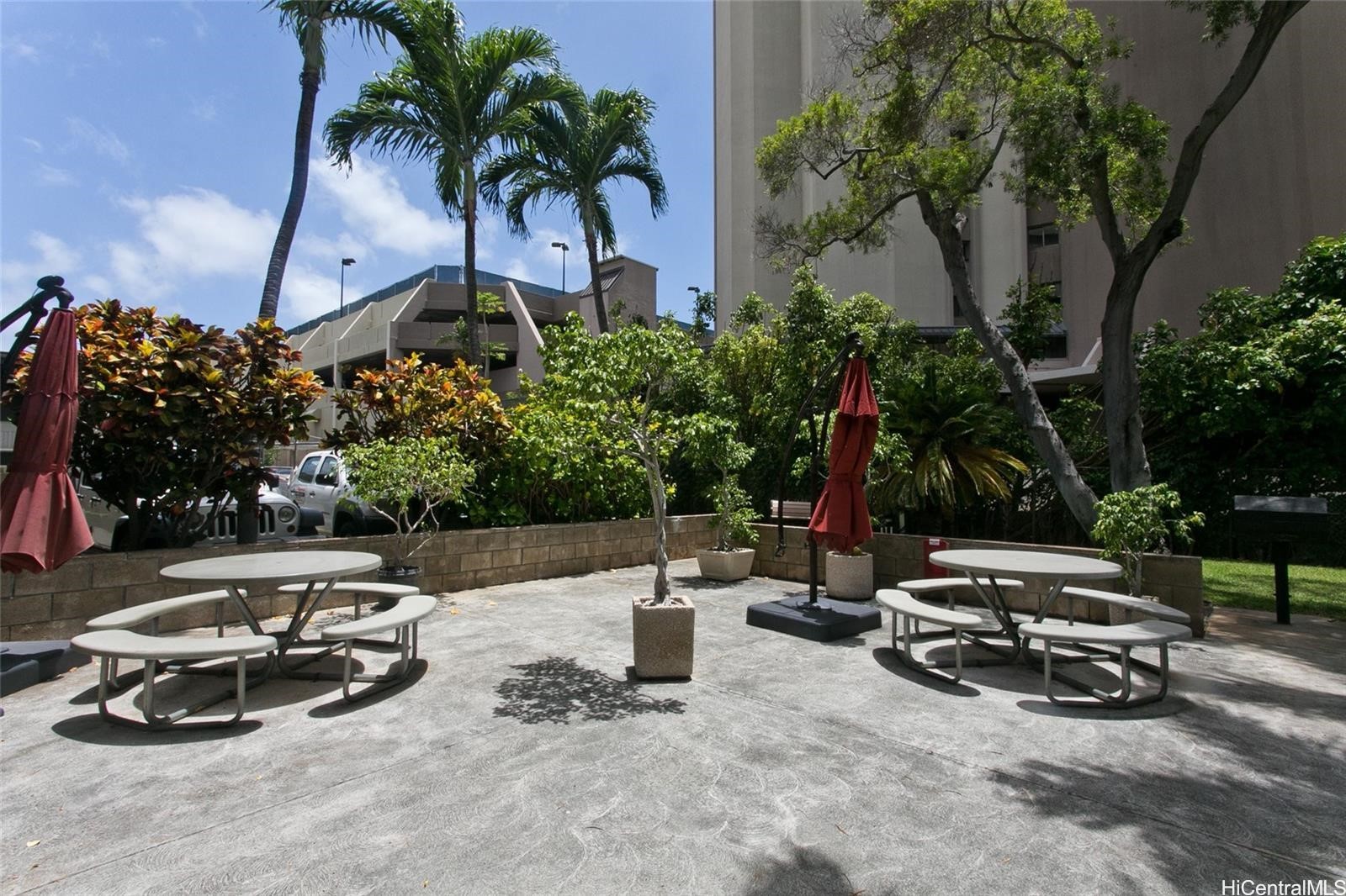 Honolulu, Hawaii, 96826, United States, 2 Bedrooms Bedrooms, ,2 BathroomsBathrooms,Residential,For Sale,1932586