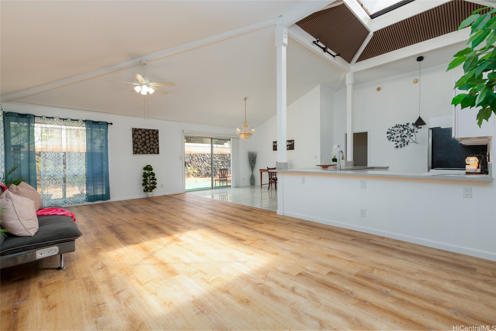 Mililani, Hawaii, 96789, United States, 4 Bedrooms Bedrooms, ,2 BathroomsBathrooms,Residential,For Sale,1949626