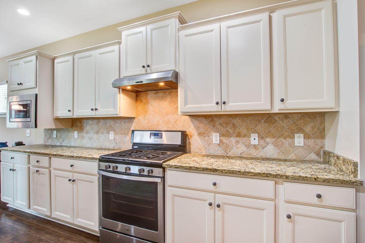 Summerville, South Carolina, 29483, United States, 3 Bedrooms Bedrooms, ,3 BathroomsBathrooms,Residential,For Sale,1907544