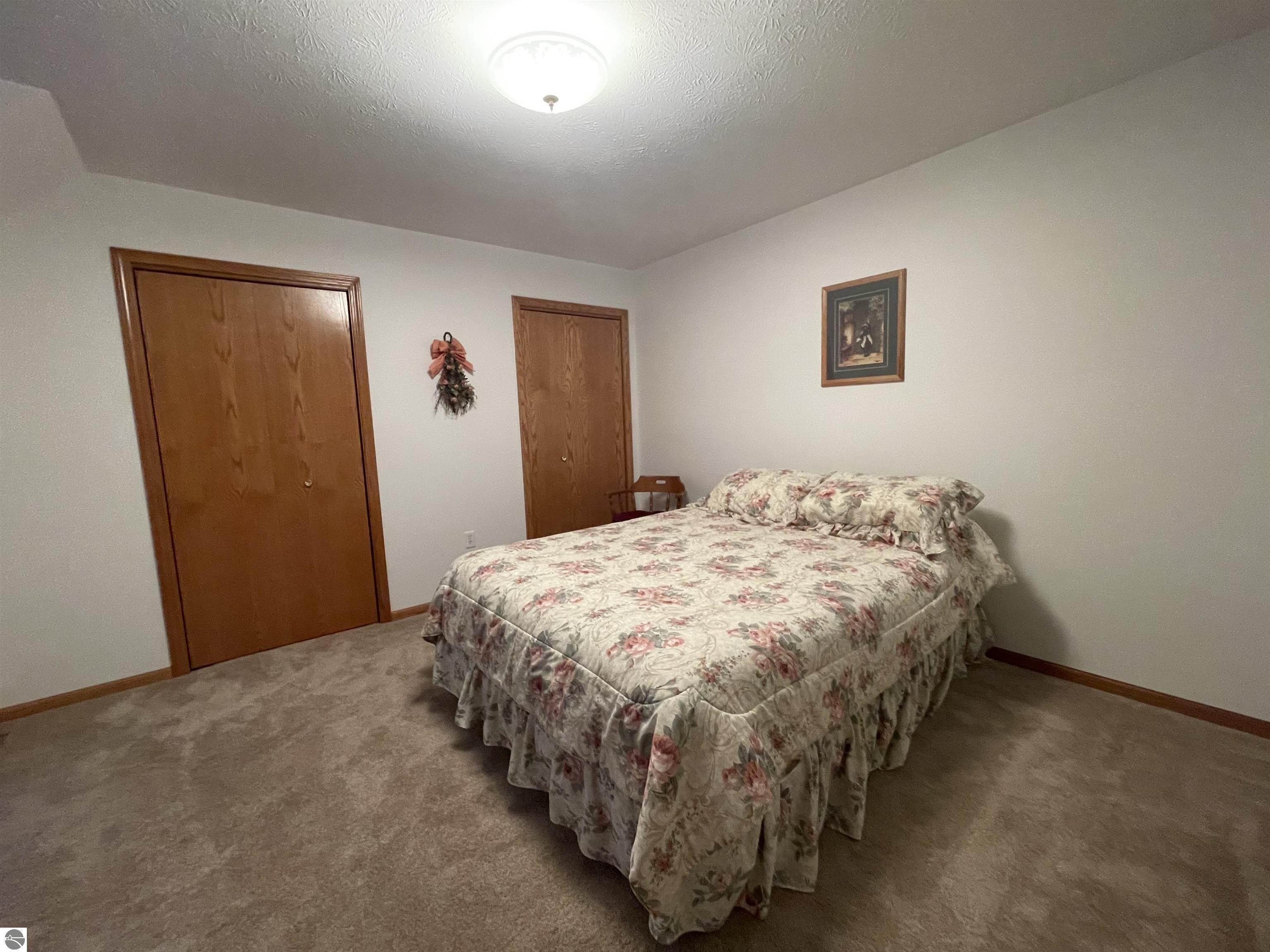 Harrison, Michigan, 48625, United States, 5 Bedrooms Bedrooms, ,4 BathroomsBathrooms,Residential,For Sale,1916275