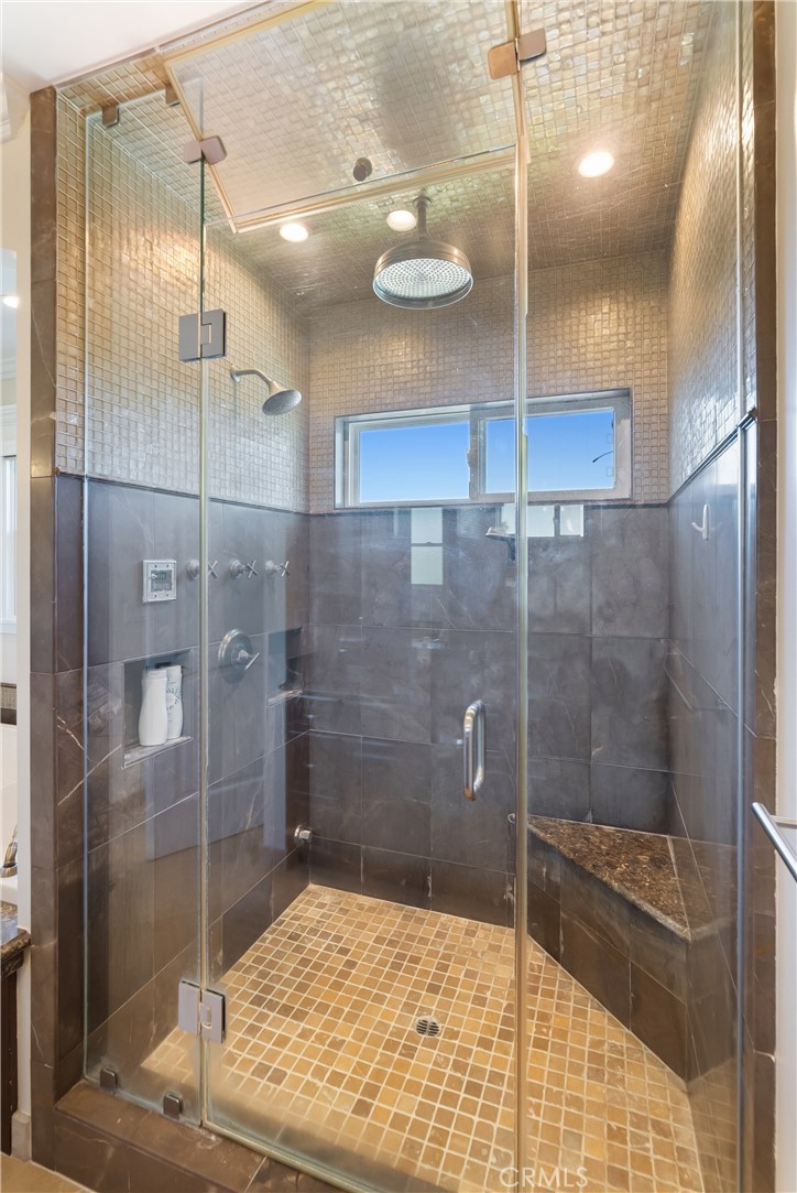 Newport Beach, California, 92660, United States, 5 Bedrooms Bedrooms, ,3 BathroomsBathrooms,Residential,For Sale,1846689
