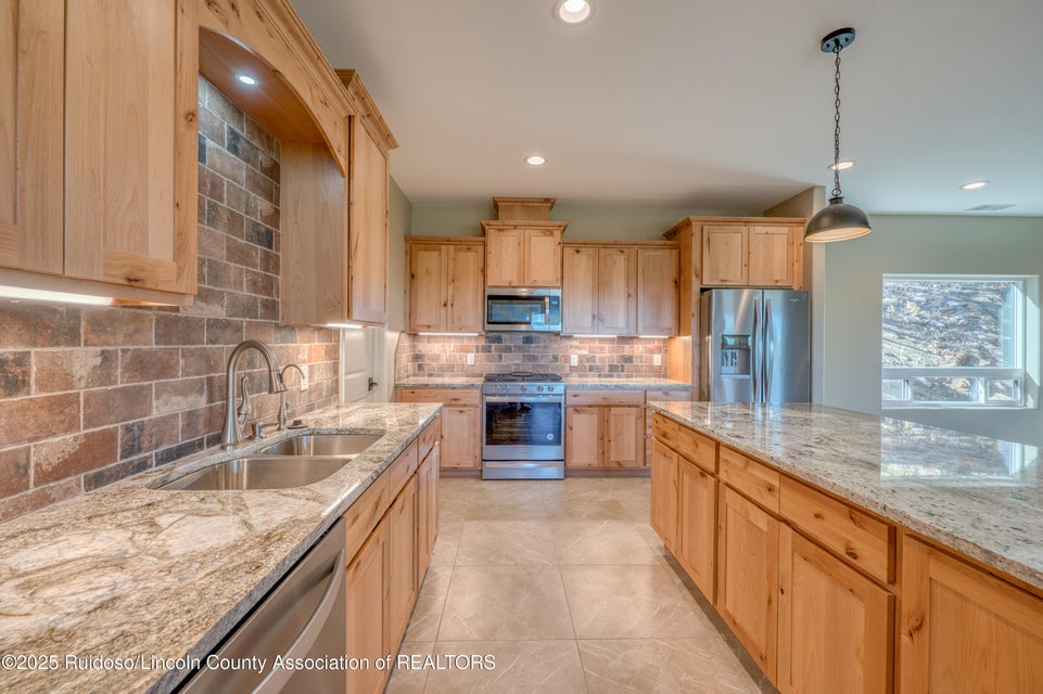 Ruidoso, New Mexico, 88345, United States, 4 Bedrooms Bedrooms, ,4 BathroomsBathrooms,Residential,For Sale,2006440