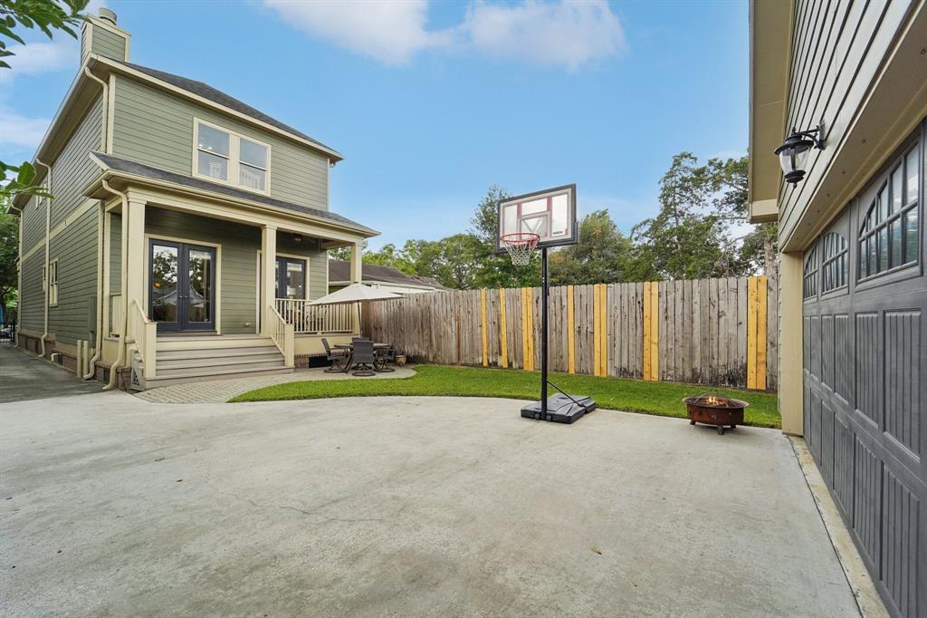 Houston, Texas, 77008, United States, 3 Bedrooms Bedrooms, ,3 BathroomsBathrooms,Residential,For Sale,1931769