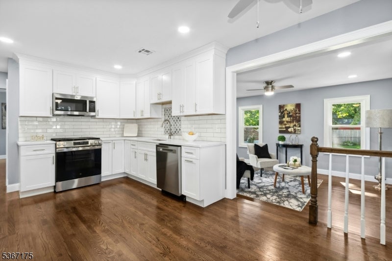 Union Twp., New Jersey, 07083, United States, 4 Bedrooms Bedrooms, ,3 BathroomsBathrooms,Residential,For Sale,1935310