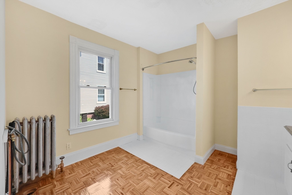 Springfield, Massachusetts, 01108, United States, 7 Bedrooms Bedrooms, ,2 BathroomsBathrooms,Residential,For Sale,2040283