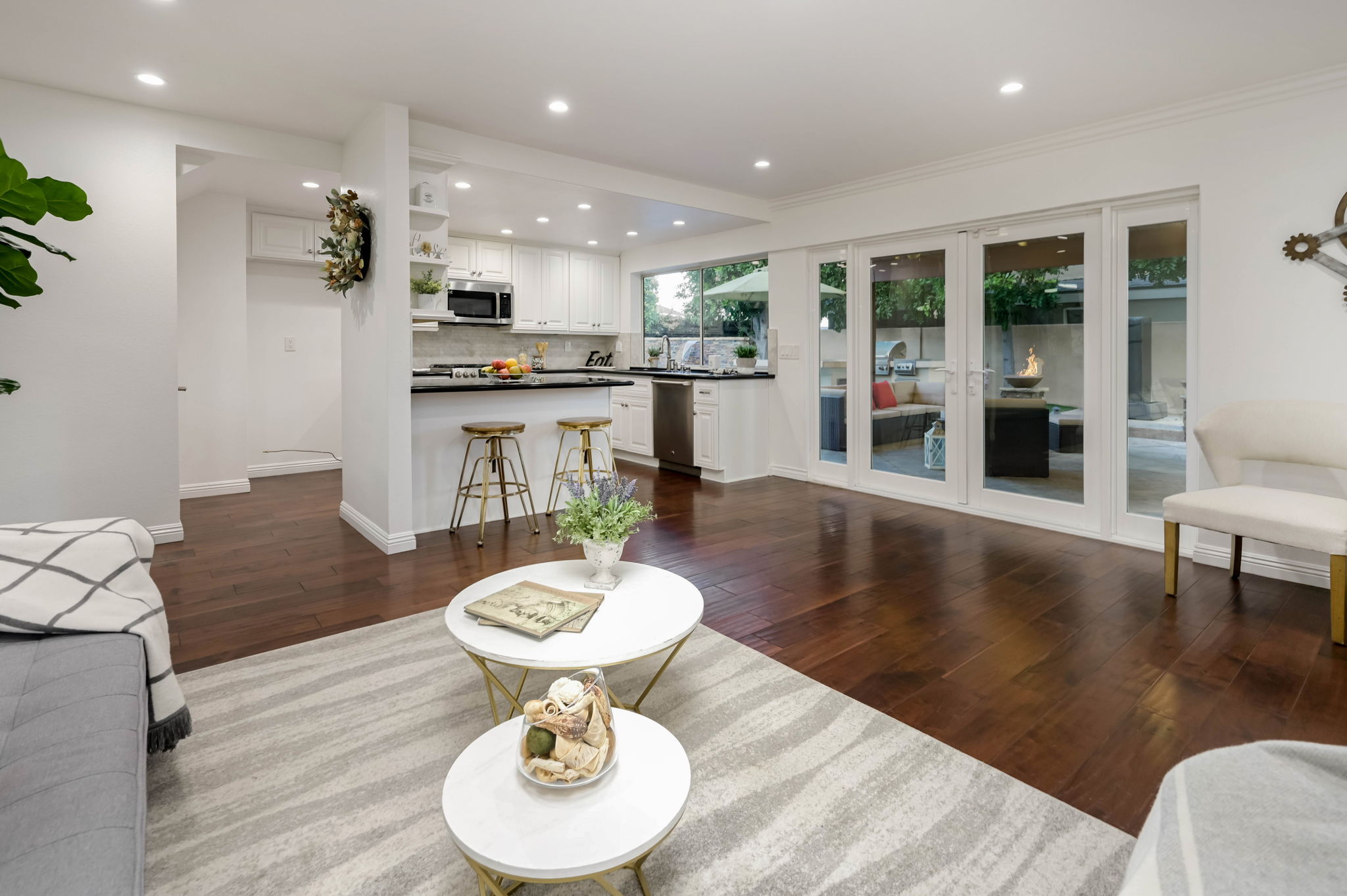 La Palma, California, 90623, United States, 4 Bedrooms Bedrooms, ,3 BathroomsBathrooms,Residential,For Sale,2015346