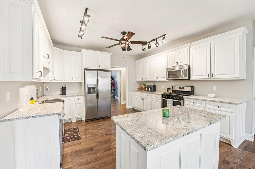 Cumming, Georgia, 30028, United States, 4 Bedrooms Bedrooms, ,3 BathroomsBathrooms,Residential,For Sale,2028381