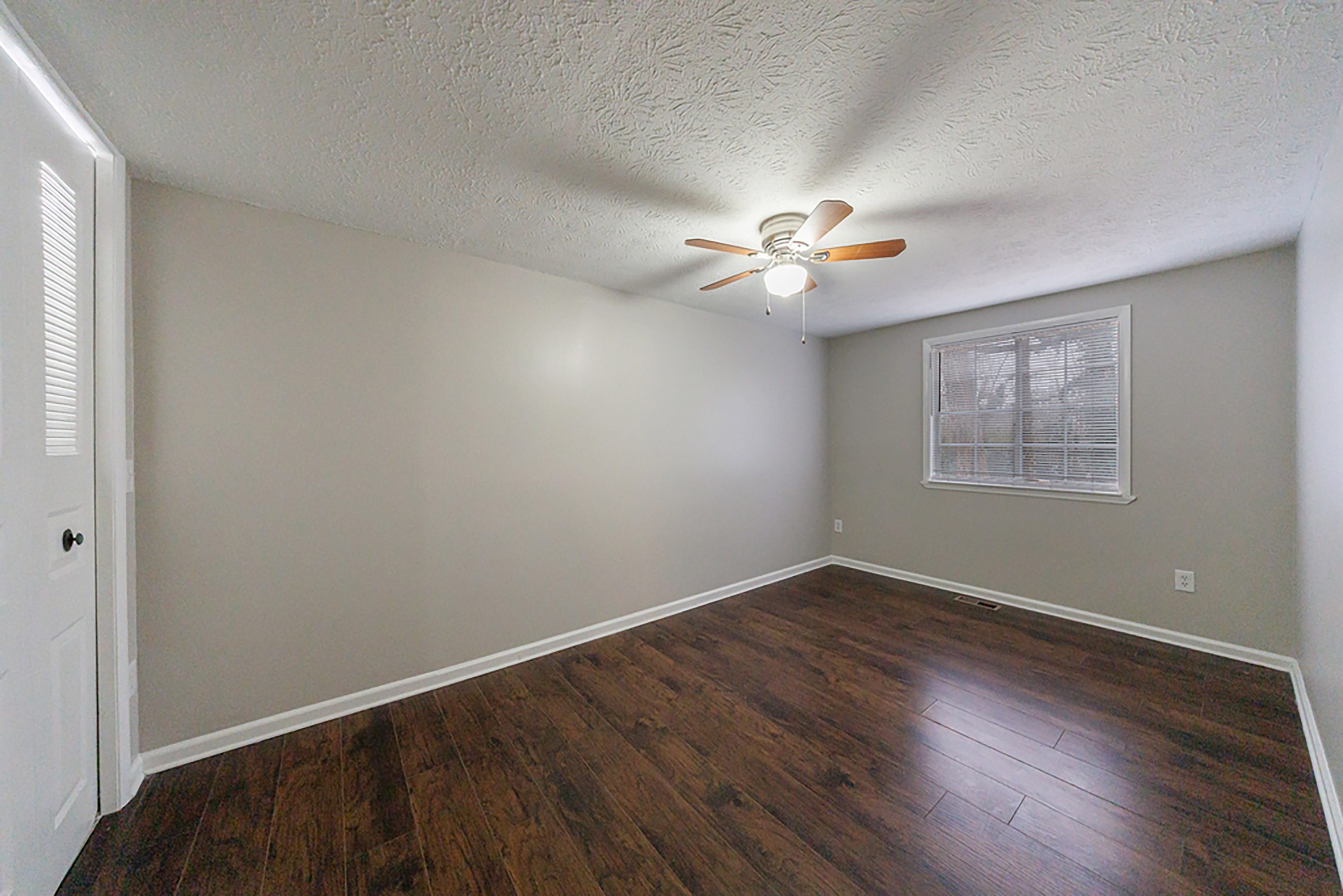  Beautifully Maintained Townhome in Desirable East Cobb Location - 物件實景