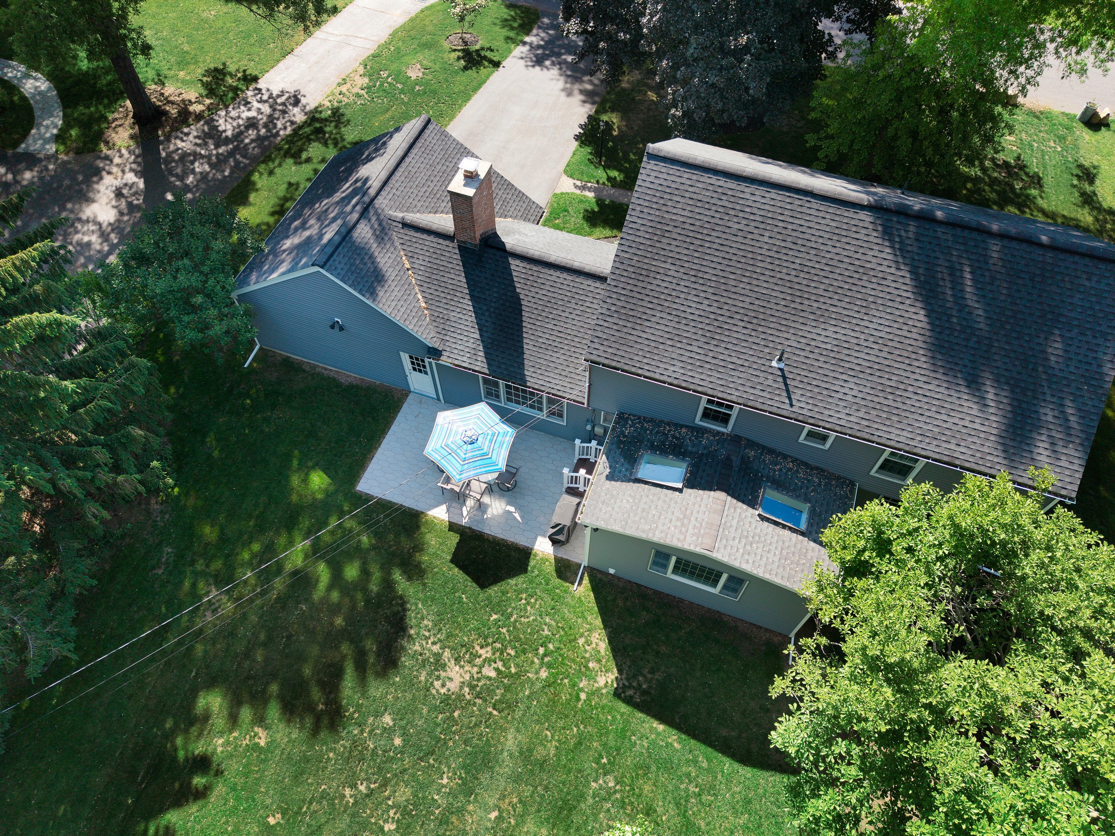  16 Longwood Drive, Bethlehem, NY, 12054 - 物件實景