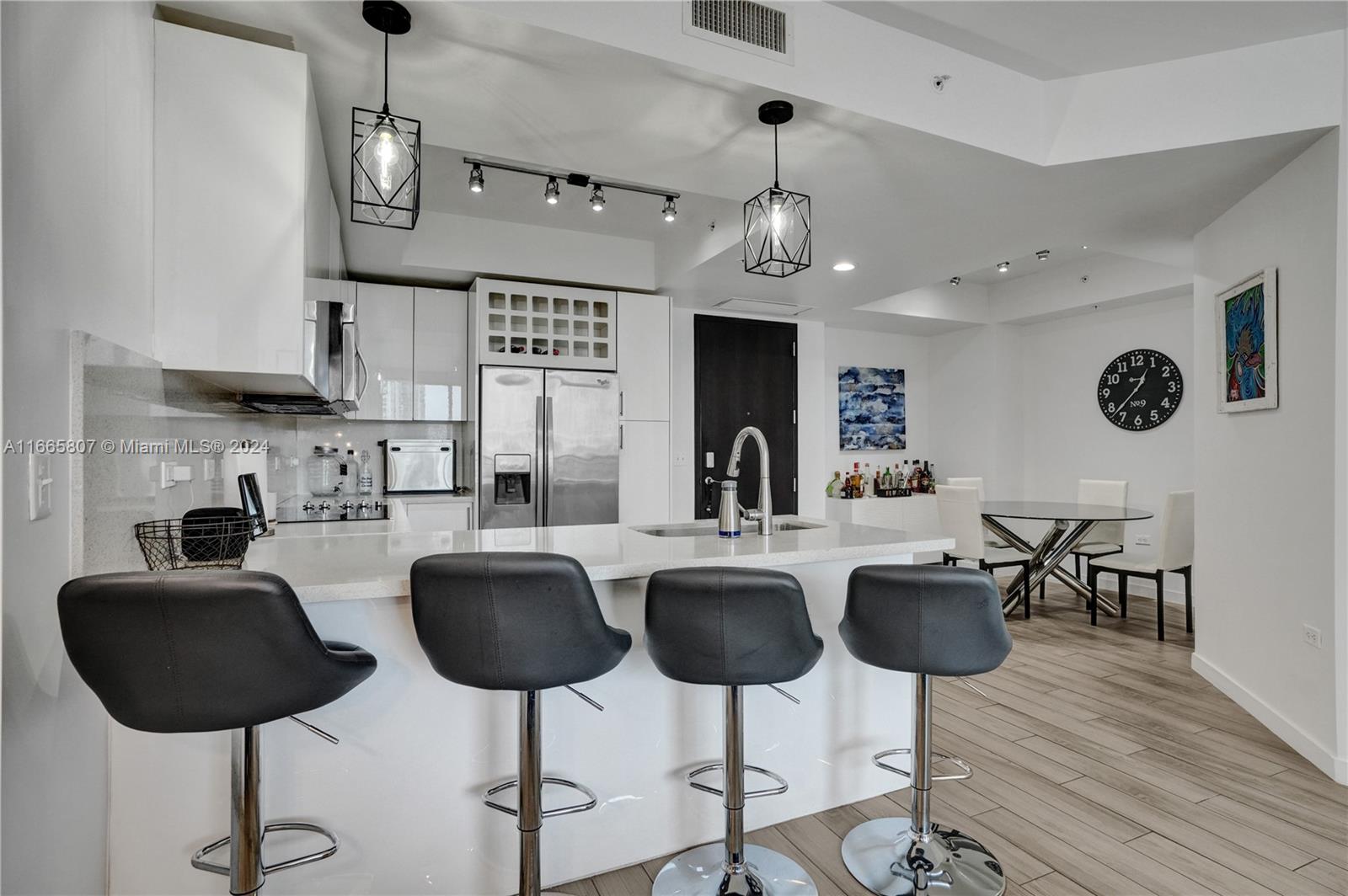 999 SW 1st Ave Unit 1807, Miami, Florida, 33130, United States, 2 Bedrooms Bedrooms, ,2 BathroomsBathrooms,Residential,For Sale,999 SW 1st Ave Unit 1807,1632303