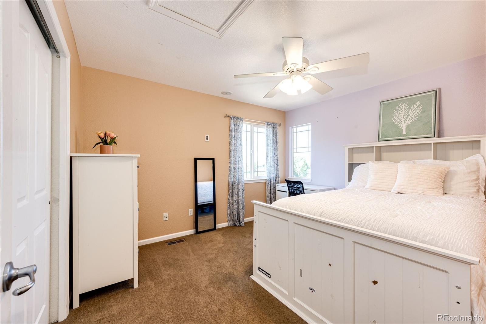 Aurora, Colorado, 80016, United States, 5 Bedrooms Bedrooms, ,3 BathroomsBathrooms,Residential,For Sale,1890934