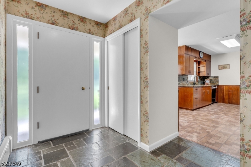 Raritan Twp., New Jersey, 08822, United States, 3 Bedrooms Bedrooms, ,2 BathroomsBathrooms,Residential,For Sale,1951157