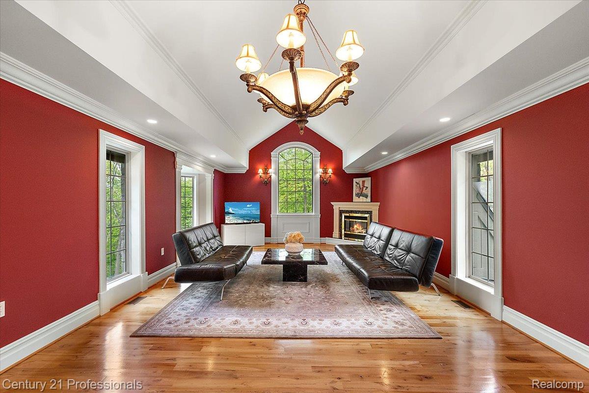 Clarkston, Michigan, 48346, United States, 4 Bedrooms Bedrooms, ,7 BathroomsBathrooms,Residential,For Sale,2048841