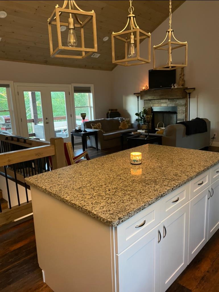 Blue Ridge, Georgia, 30513, United States, 4 Bedrooms Bedrooms, ,3 BathroomsBathrooms,Residential,For Sale,1919081