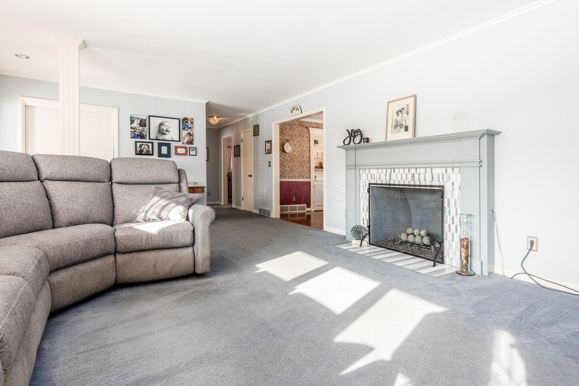 Columbus, Ohio, 43220, United States, 2 Bedrooms Bedrooms, ,3 BathroomsBathrooms,Residential,For Sale,2003078