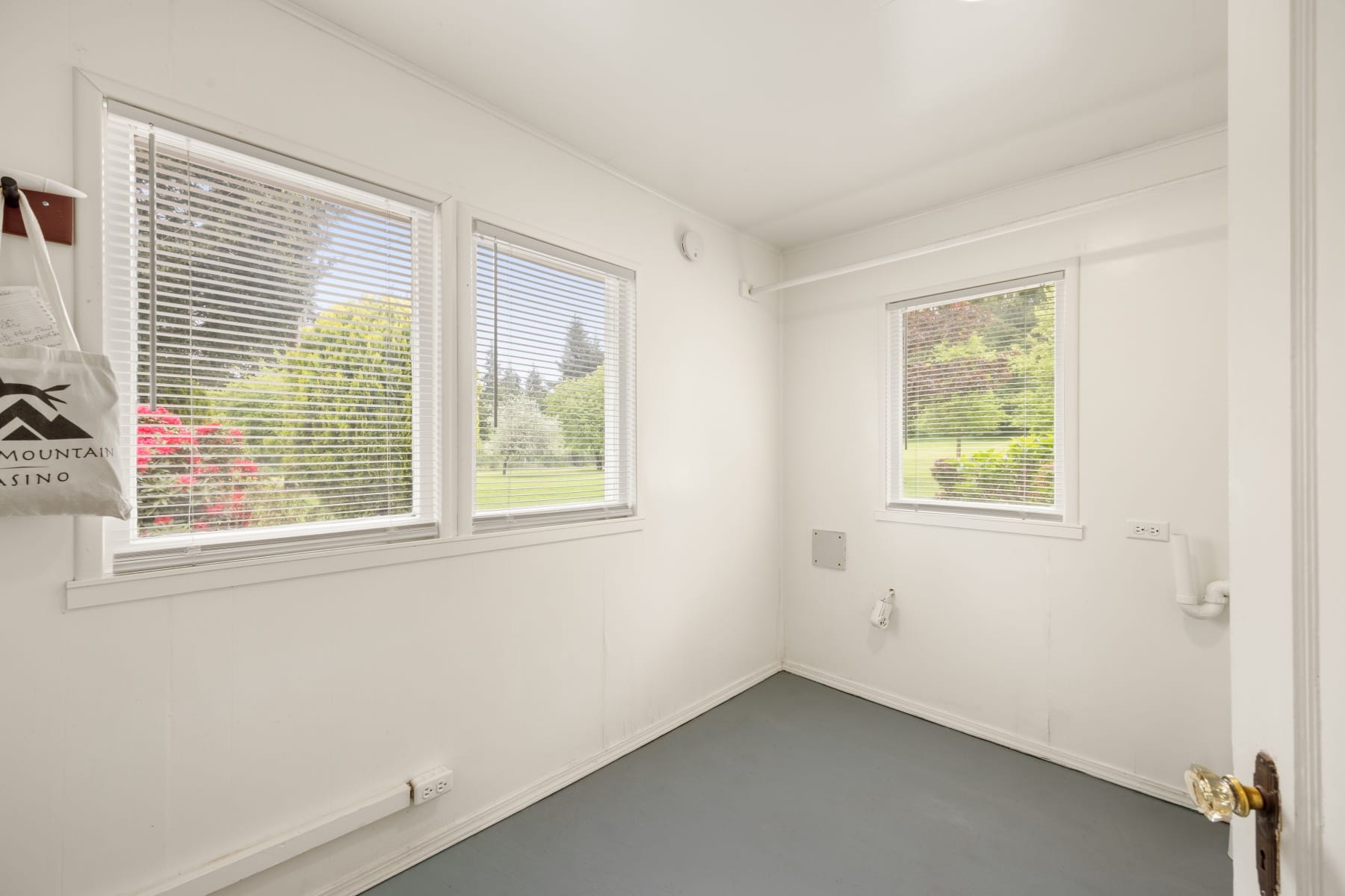  15693 S HIDDEN RD Mulino, OR 97042 - 物件實景