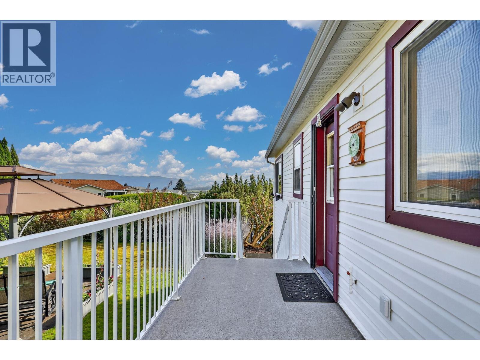 KELOWNA, British Columbia, V1X 7T6, CA, 4 Bedrooms Bedrooms, ,2 BathroomsBathrooms,Residential,For Sale,1918347