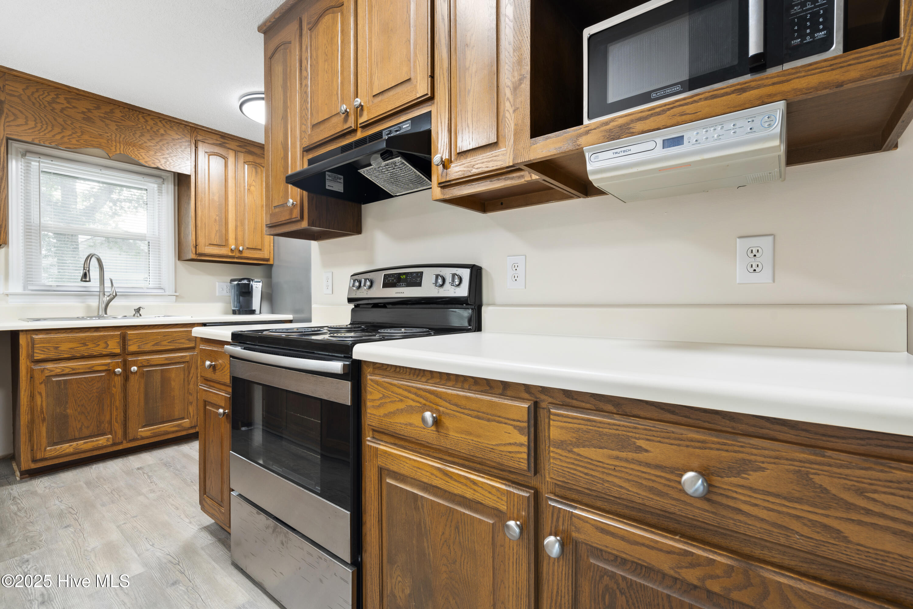 Oak Island, North Carolina, 28465, United States, 3 Bedrooms Bedrooms, ,2 BathroomsBathrooms,Residential,For Sale,1877293