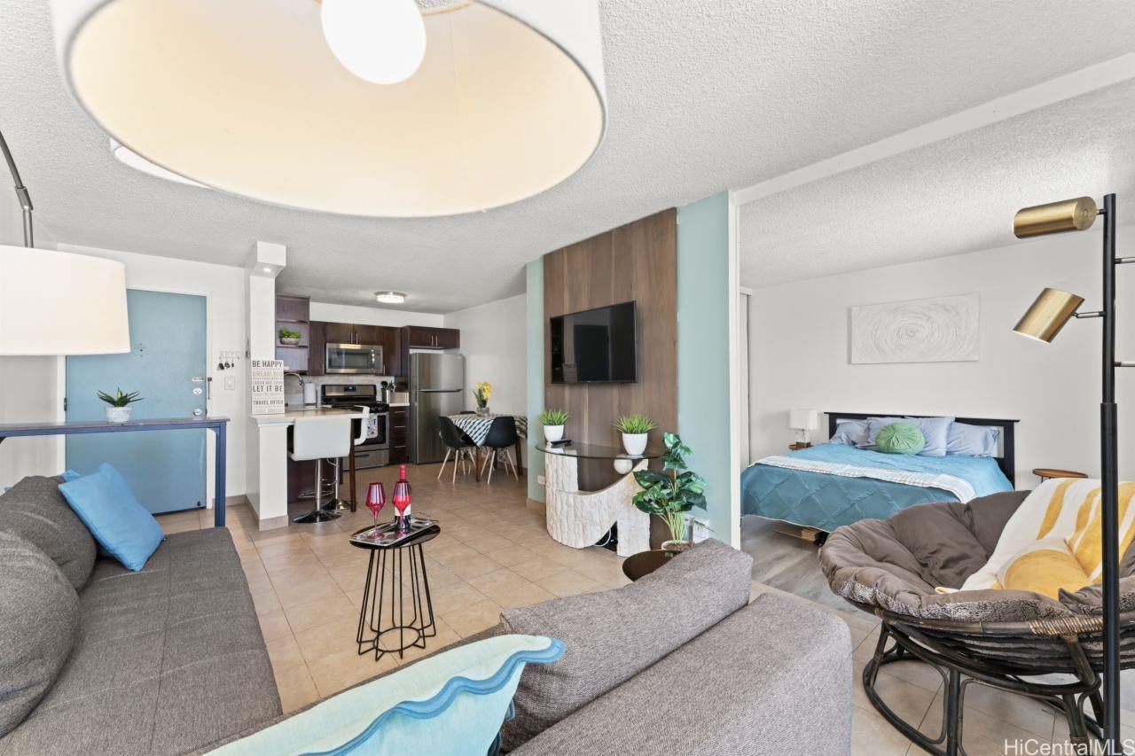 Tusitala St, Honolulu, HI 96815 #1