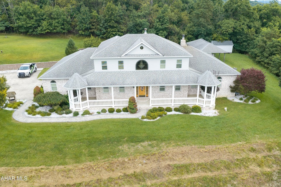 Shannon Dr, Duncansville, PA 16635
