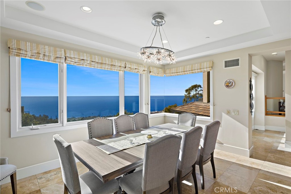 Laguna Beach, California, 92651, United States, 4 Bedrooms Bedrooms, ,5 BathroomsBathrooms,Residential,For Sale,2000559