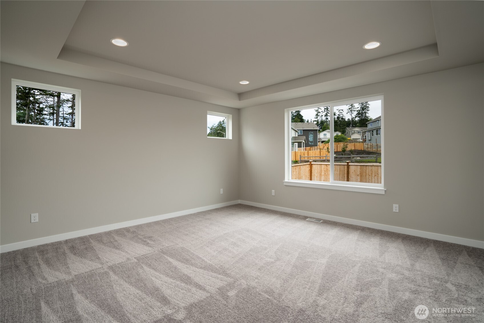 Oak Harbor, Washington, 98277, United States, 4 Bedrooms Bedrooms, ,3 BathroomsBathrooms,Residential,For Sale,1906336