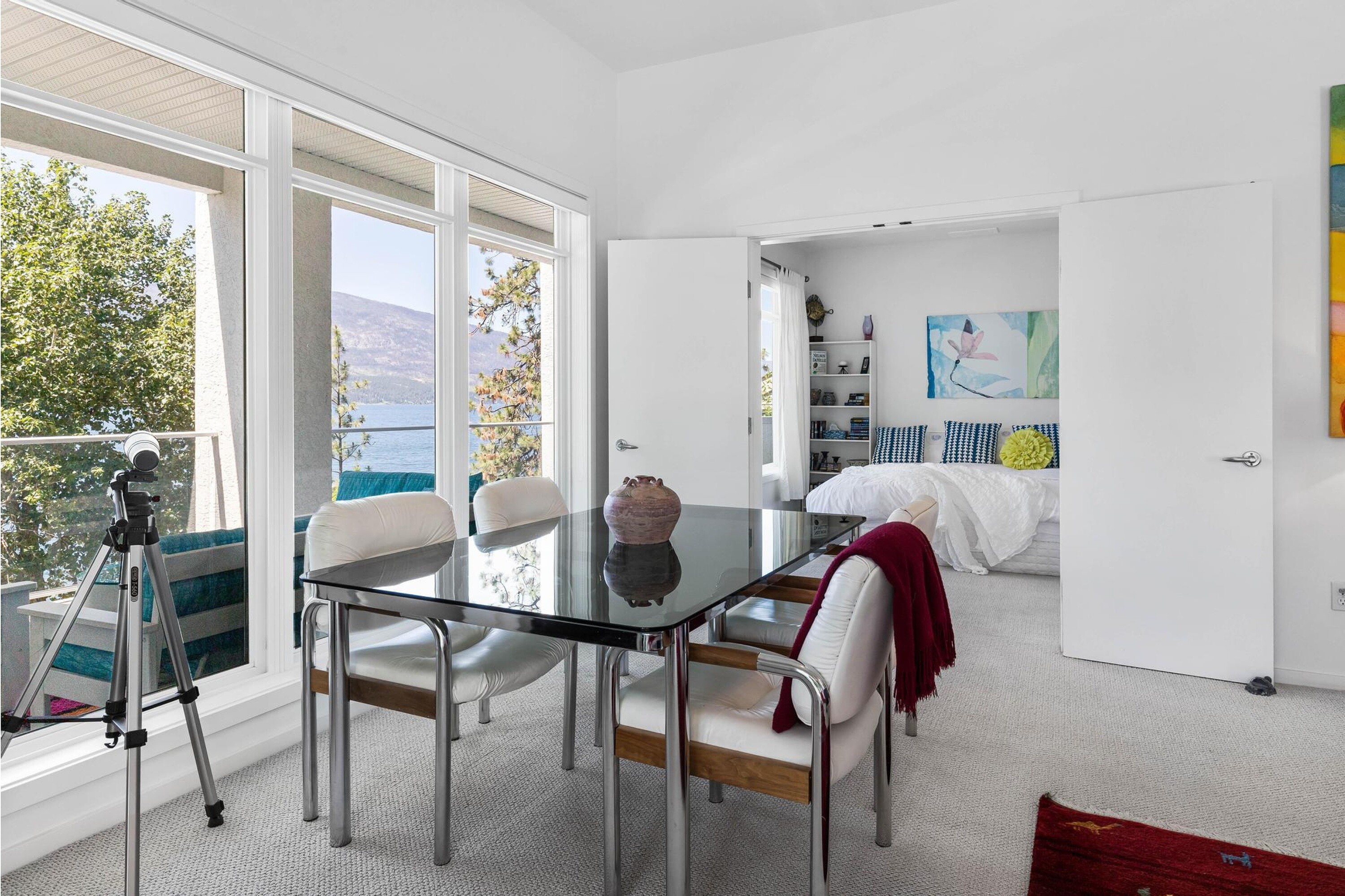  Modern Lakeshore Home - 物件實景