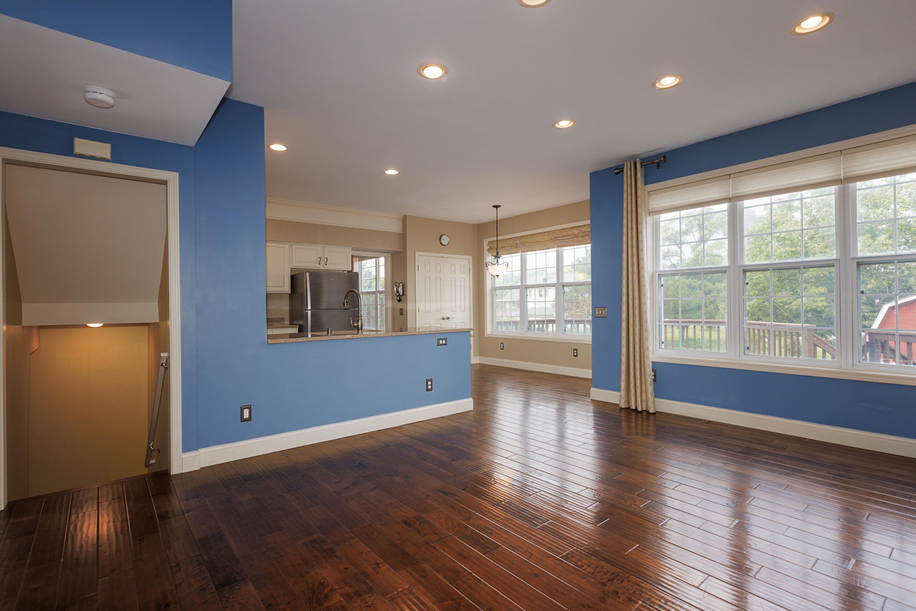Franklin, Wisconsin, 53132, United States, 4 Bedrooms Bedrooms, ,4 BathroomsBathrooms,Residential,For Sale,1924268