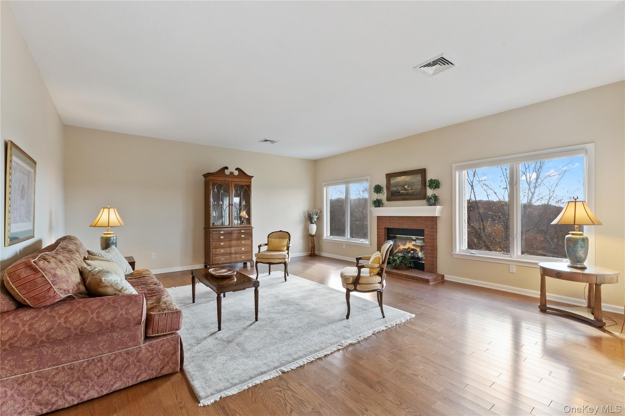 Somers, New York, 10589, United States, 3 Bedrooms Bedrooms, ,2 BathroomsBathrooms,Residential,For Sale,1989614