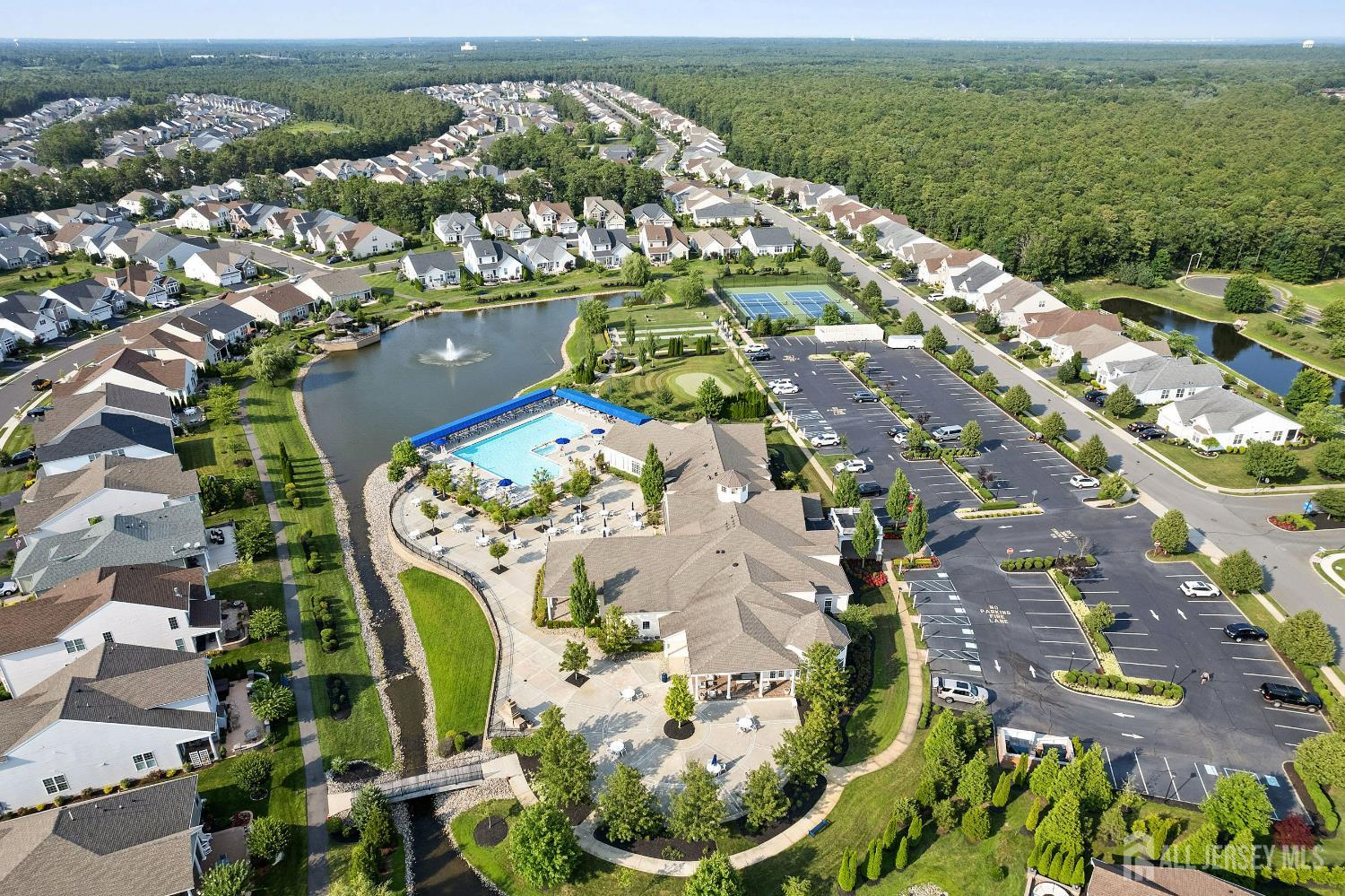 Lacey, New Jersey, 08731, United States, 2 Bedrooms Bedrooms, ,2 BathroomsBathrooms,Residential,For Sale,2011778