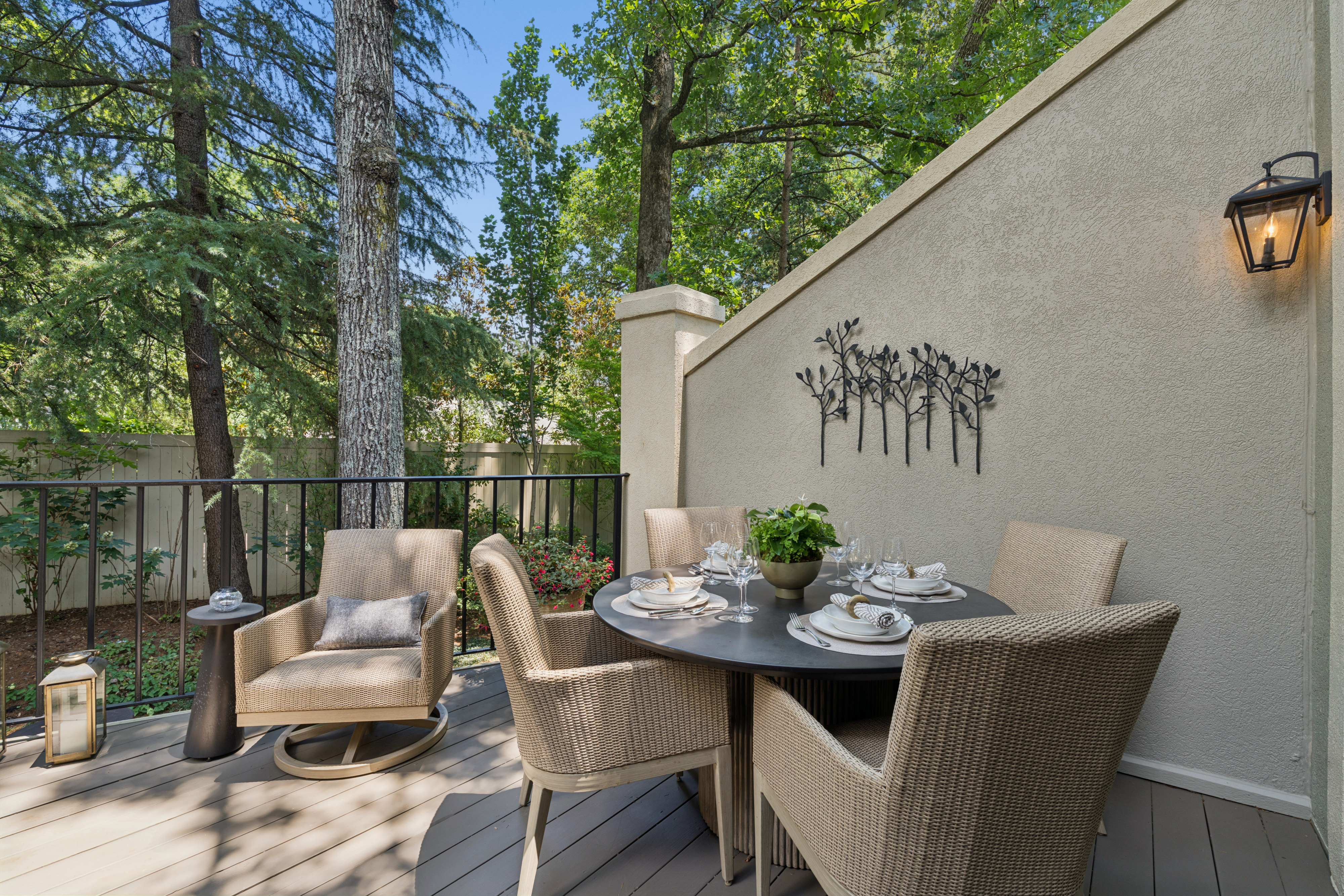  Carefully Curated End Unit Townhome in the Heart of Brookhaven - 物件實景