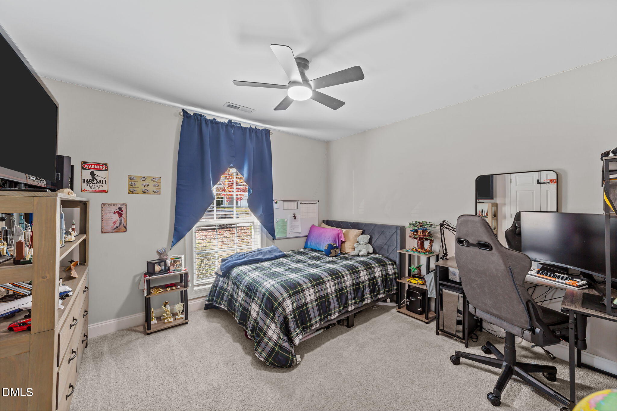 Holly Springs, North Carolina, 27540, United States, 4 Bedrooms Bedrooms, ,3 BathroomsBathrooms,Residential,For Sale,1985407