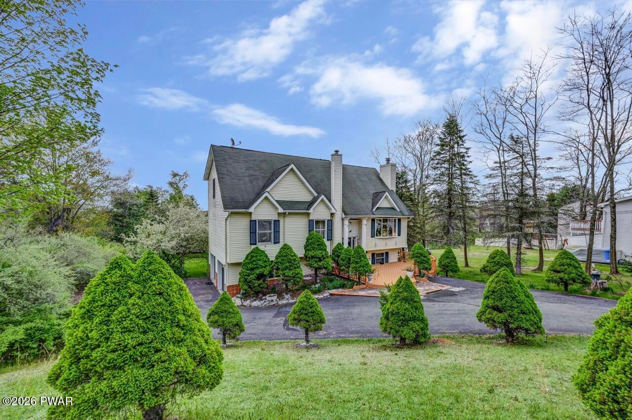 Hawley, Pennsylvania, 18428, United States, 3 Bedrooms Bedrooms, ,3 BathroomsBathrooms,Residential,For Sale,2045204