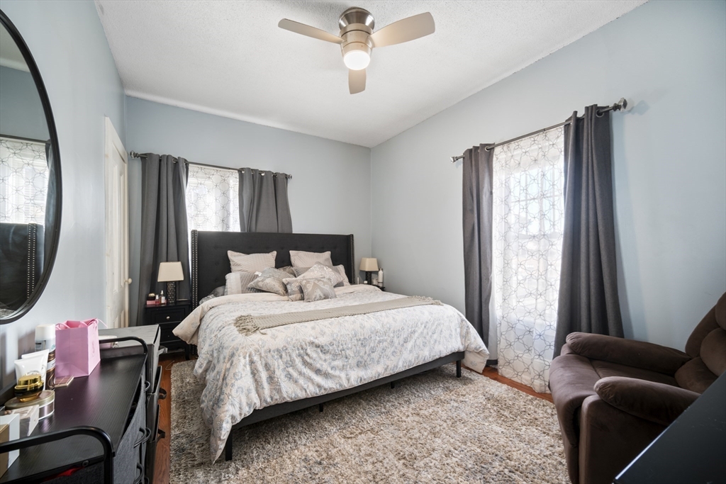 Lynn, Massachusetts, 01902, United States, 5 Bedrooms Bedrooms, ,3 BathroomsBathrooms,Residential,For Sale,1996647