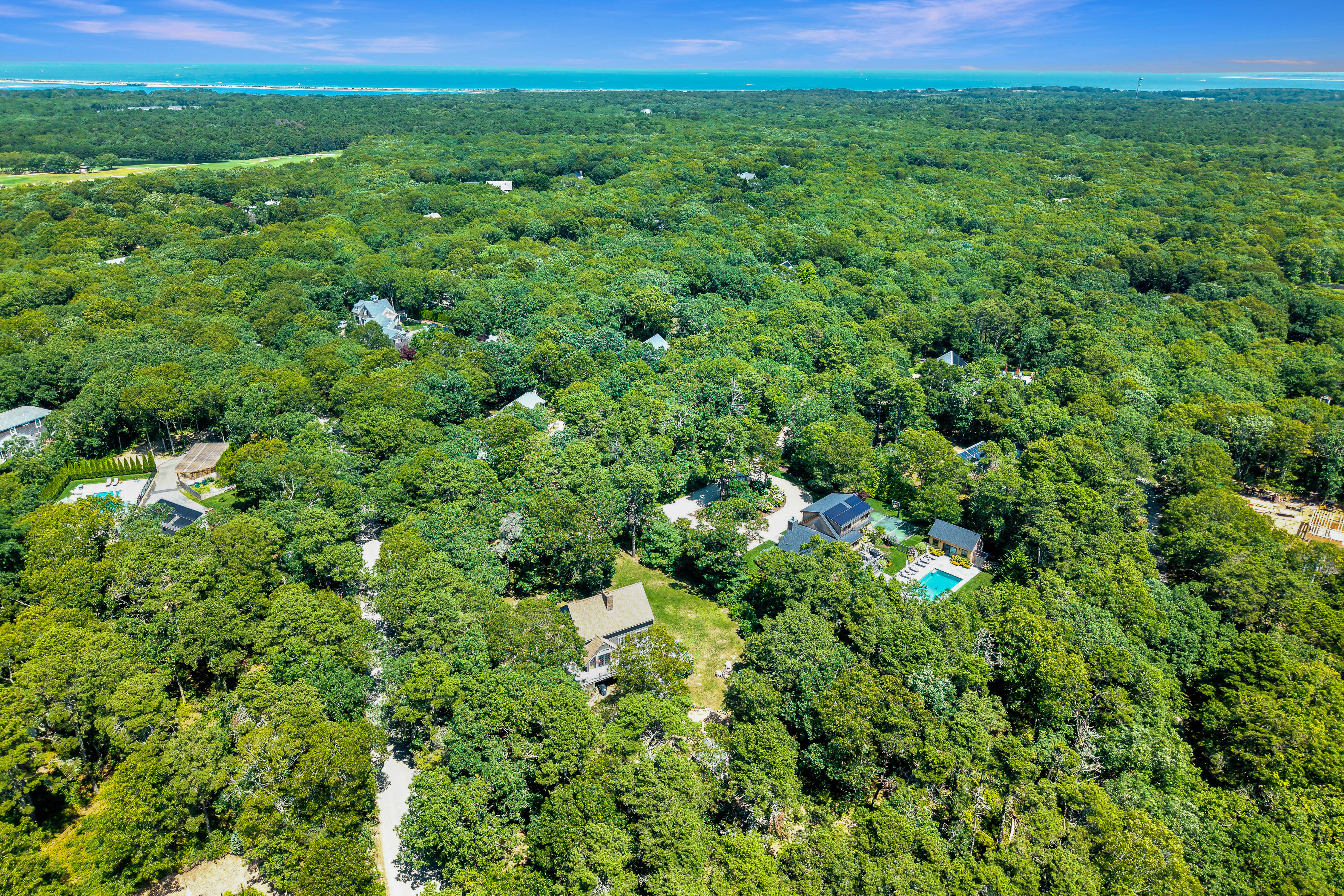  Charming 4-Bedroom Home on 0.88 Acres - 物件實景
