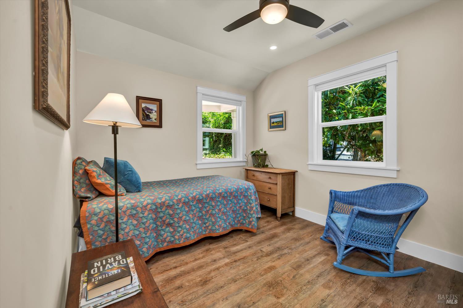 Sebastopol, California, 95472, United States, 2 Bedrooms Bedrooms, ,2 BathroomsBathrooms,Residential,For Sale,1913141