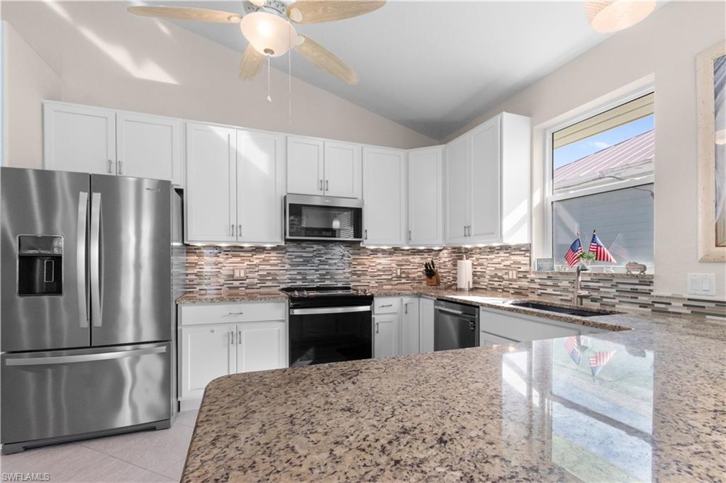 FORT MYERS BEACH, Florida, 33931, United States, 3 Bedrooms Bedrooms, ,2 BathroomsBathrooms,Residential,For Sale,2005402