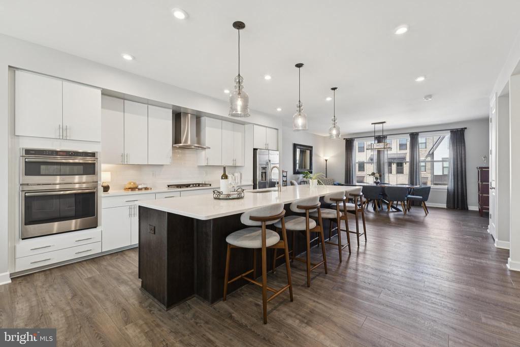 Alexandria, Virginia, 22306, United States, 3 Bedrooms Bedrooms, ,4 BathroomsBathrooms,Residential,For Sale,2019701