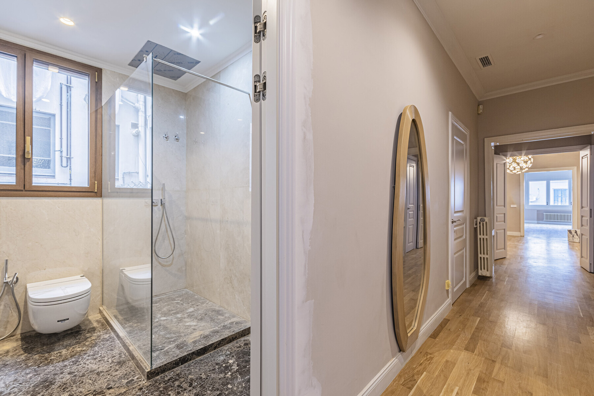  Renovated high-rise apartment in a stately building in Eixample. - 物件實景